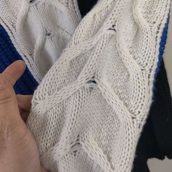 Nwt free Generation Sweater Sz S Fringe Sleeve Color Block Blue Black New - Picture 5 of 14